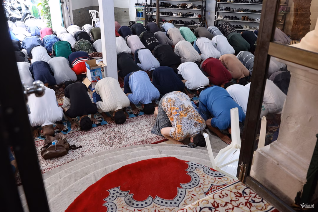 Thánh đường Hồi giáo Al-Noor thực sự trở thành “một ngôi nhà của Thượng đế” để các tín đồ đến sinh hoạt tôn giáo