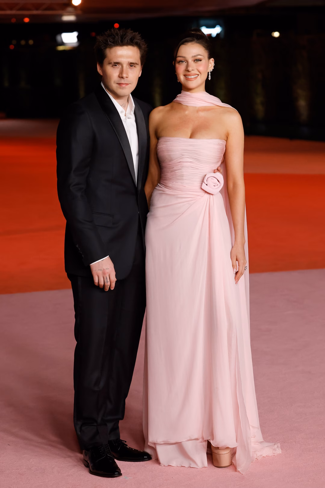 Nicola Peltz thuê chuyên gia truyền thông Matthew Hiltzik