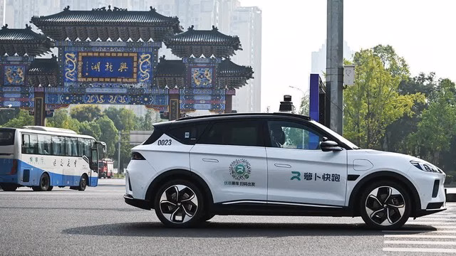 Taxi không người lái Trung Quốc Taxi không người lái Trung Quốc