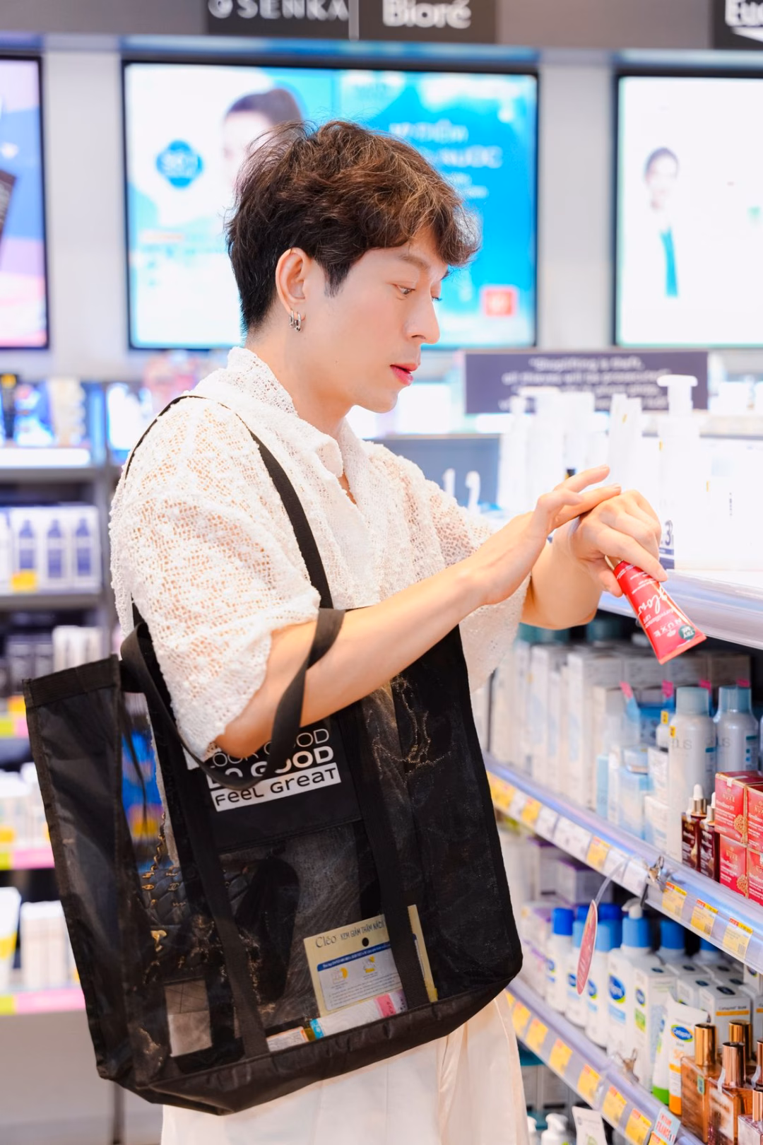 Watsons sở hữu vị trí đắc địa Cửa hàng mặt tiền đầu tiên của Watsons