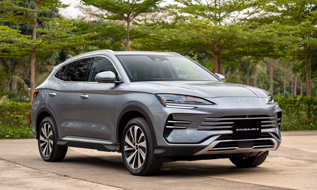 BYD Sealion6 là một mẫu PHEV đáng chú ý tại Việt Nam. BYD Sealion6 là một mẫu PHEV đáng chú ý tại Việt Nam.