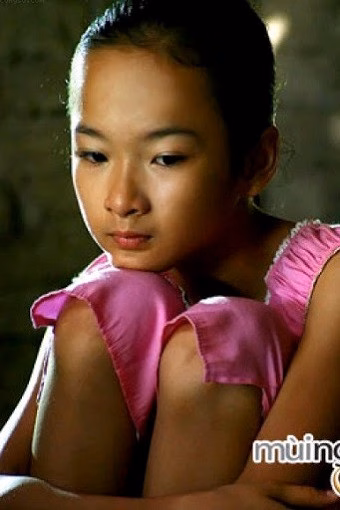 Angela Phương Trinh cơ bắp