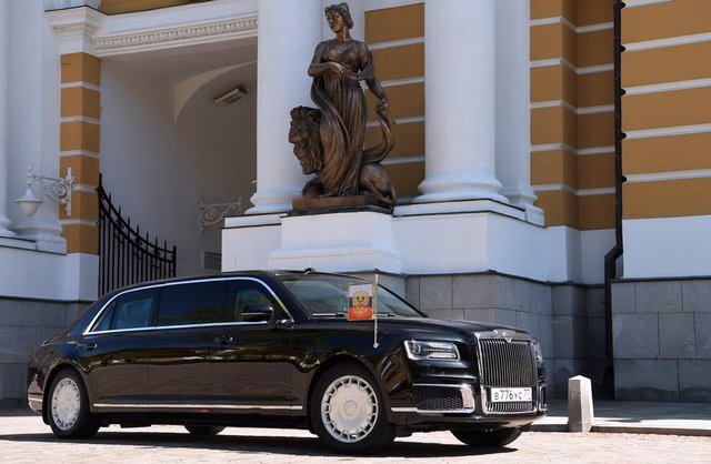 Aurus Senat limousine Aurus Senat phiên bản limousine chống đạn phục vụ Tổng thống Nga Vladimir Putin.