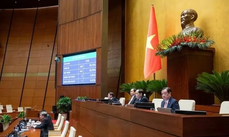 Quốc hội thông qua Luật Công nghiệp Công nghệ số