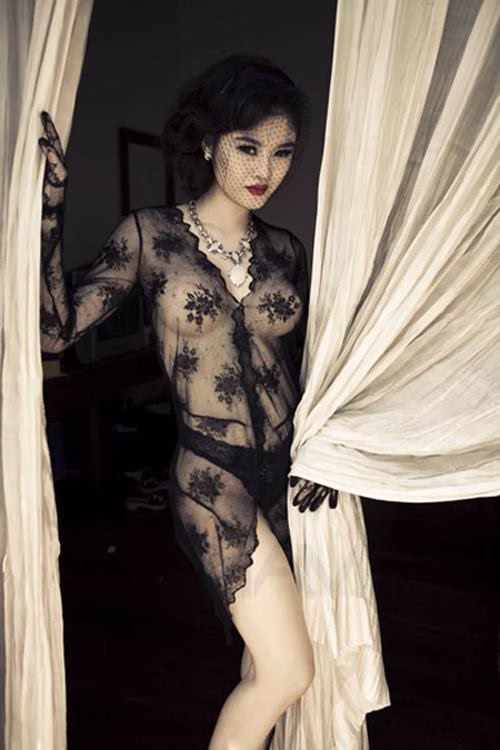 Julia Hồ