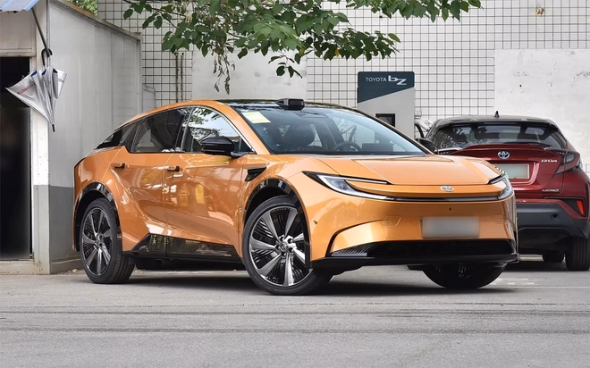 Toyota bZ5 Toyota bZ5 có kiểu dáng coupe hiện đại