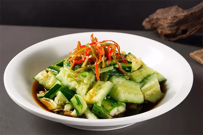 Dưa chuột và cà rốt Không nên kết hợp vải thiều với dưa chuột và cà rốt
