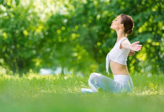 Giữ ấm vùng cổ khi ngủ Giữ ấm vùng cổ khi ngủ