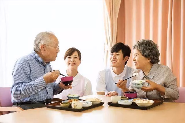Ăn ít gia vị giúp kéo dài tuổi thọ