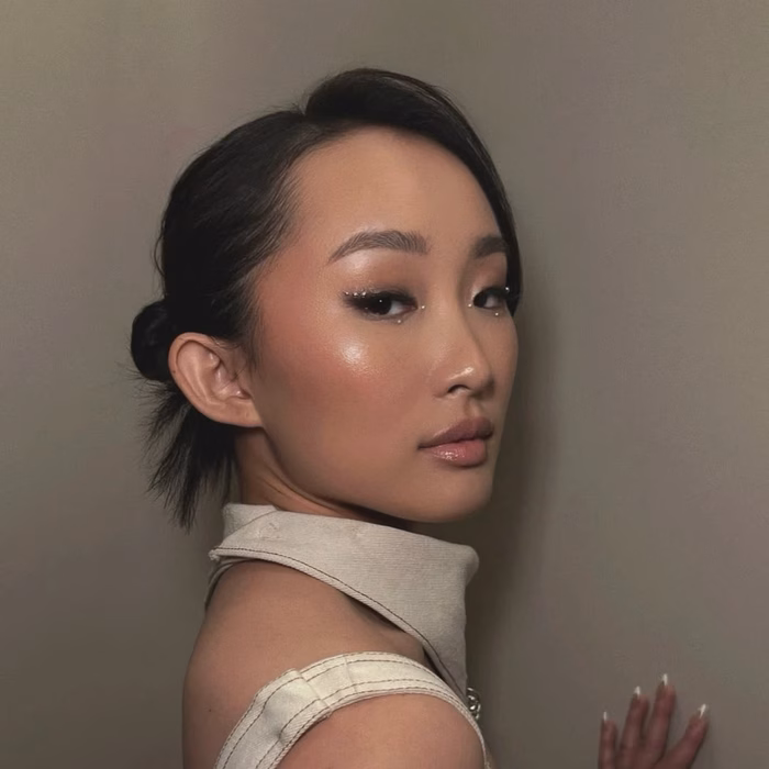 Makeup mắt điểm chi tiết pha lê Makeup mắt điểm chi tiết pha lê