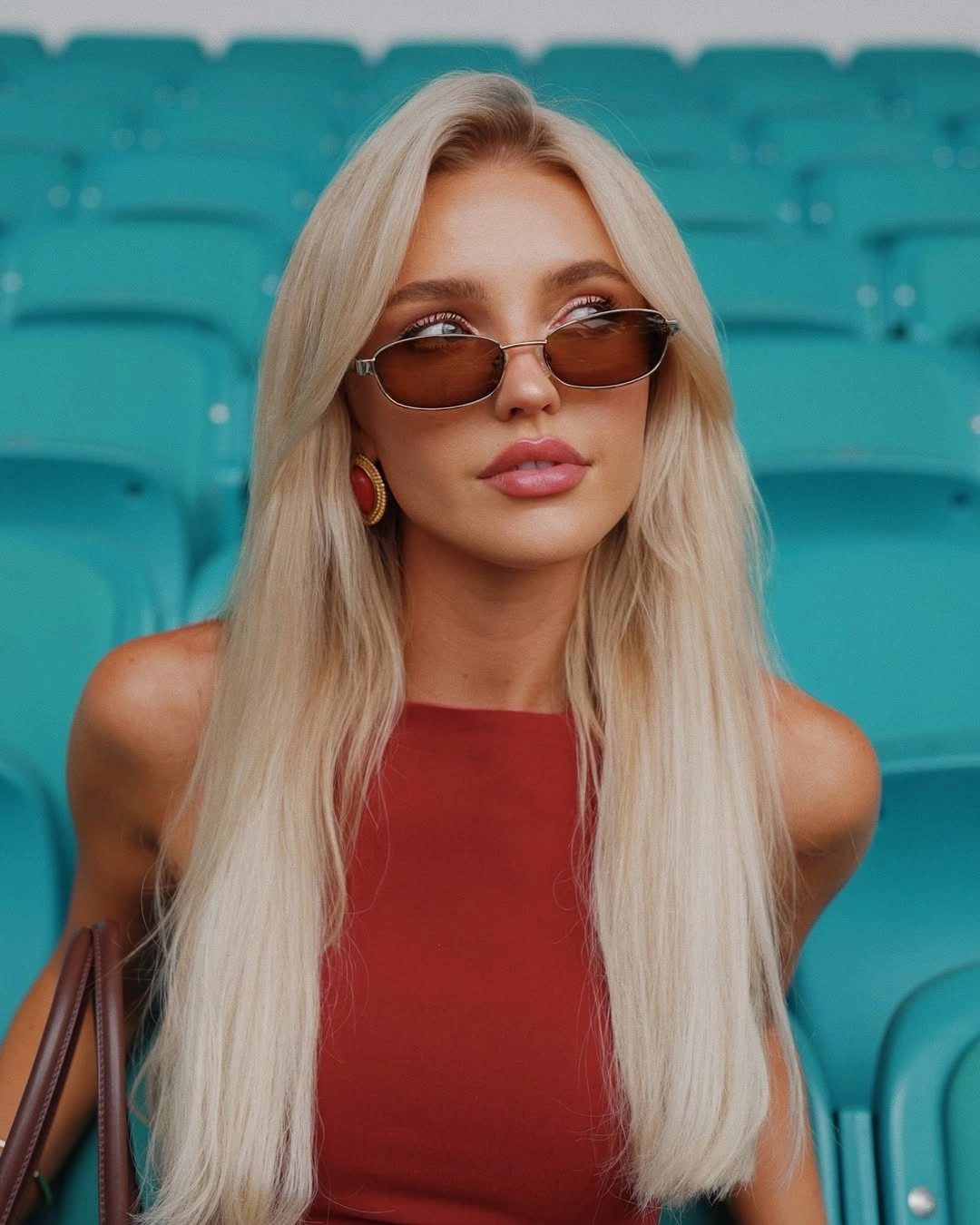 Người mẫu Mỹ nóng bỏng xuất hiện tại Wimbledon 2025 bên người bạn trai tennis gia nhập hội WAGs quyền lực
