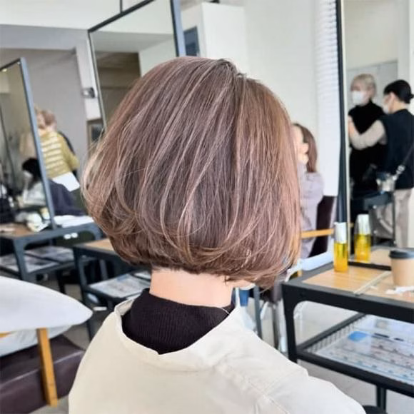 Tóc bob suôn mượt - phong cách thời trang vượt thời gian Tóc bob suôn mượt - phong cách thời trang vượt thời gian