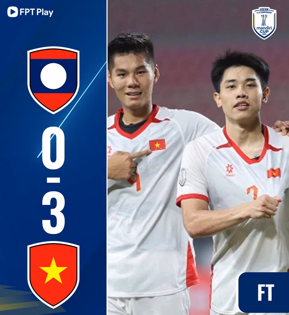 U23 Việt Nam có ngọc thô, tương lai hứa hẹn từ trung vệ Nguyễn Hiểu Minh Hậu vệ Nguyễn Hiểu Minh (CLB PVF-CAND) vinh dự nhận giải thưởng Cầu thủ trẻ xuất sắc nhất và lọt vào đội hình tiêu biểu Giải hạng Nhất quốc gia Bia Sao Vàng 2024/25. Ảnh VPF