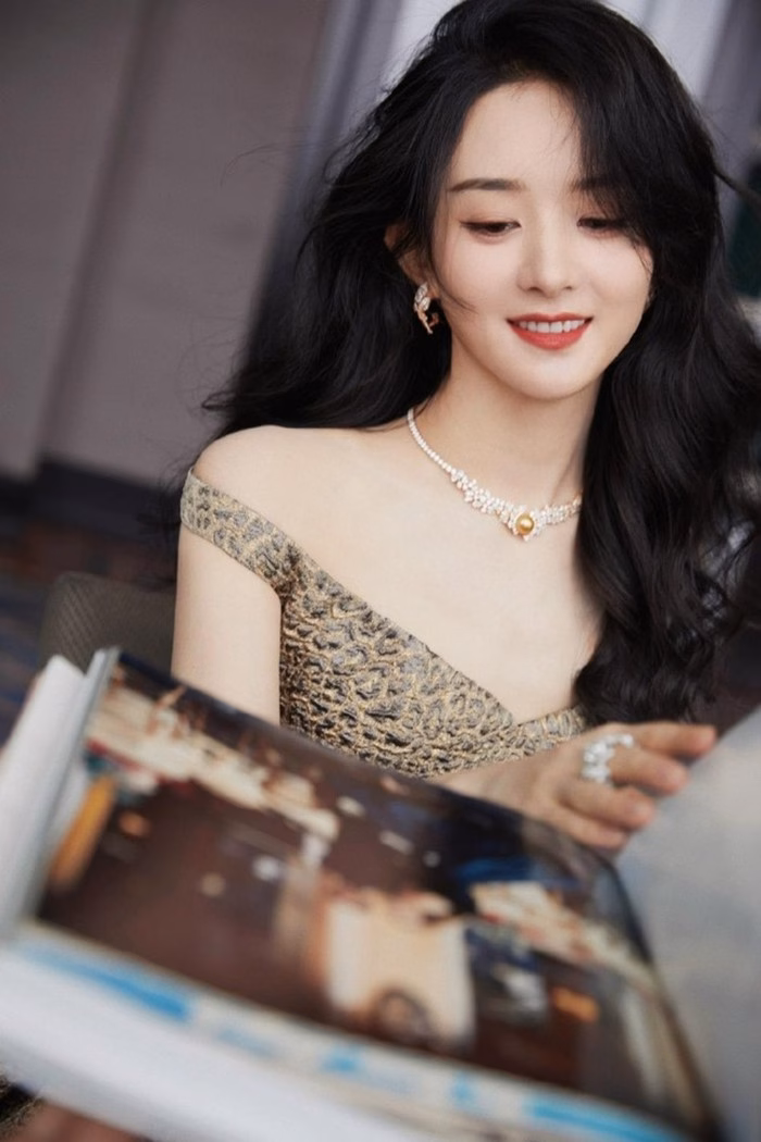 Triệu Lệ Dĩnh không cần ồn ào vẫn có thể dễ dàng viral trên Douyin Triệu Lệ Dĩnh không cần ồn ào vẫn có thể dễ dàng viral trên Douyin