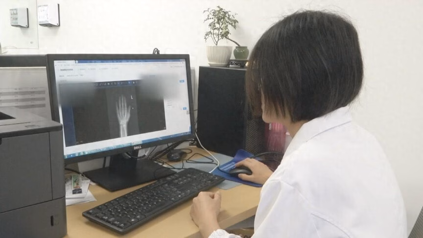 Bé gái 6 tuổi dậy thì sớm vì nửa năm uống loại sữa nhiều bố mẹ 