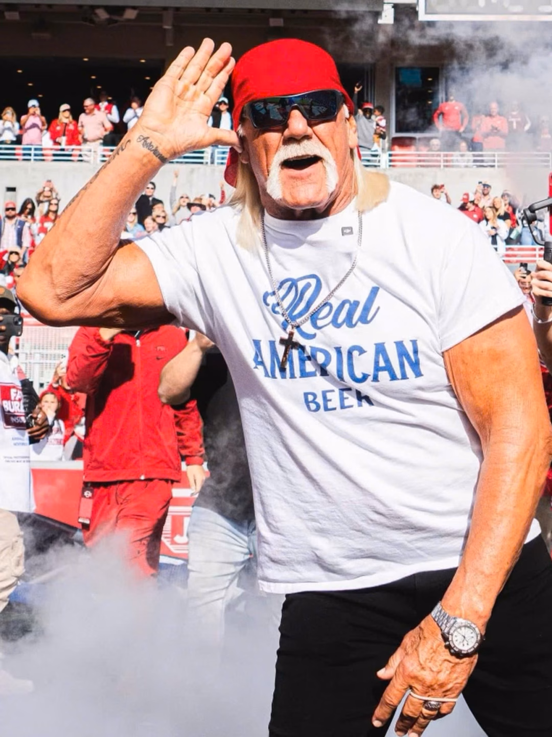 Hulk Hogan – Huyền thoại đấu vật chuyên nghiệp qua đời ở tuổi 71 huyền thoại đô vật, qua đời, tử vong ảnh 7