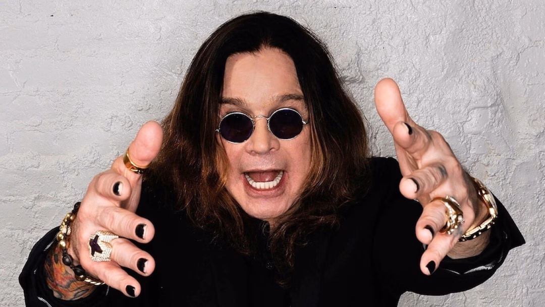 Huyền thoại nhạc rock Ozzy Osbourne qua đời ở tuổi 76 Ozzy Osbourne là giọng ca huyền thoại của làng nhạc rock (Ảnh: Getty Images).