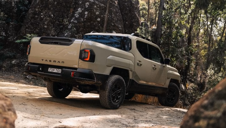 Tasman không đặt mục tiêu cạnh tranh doanh số với Ranger và Hilux. Ảnh: Kia