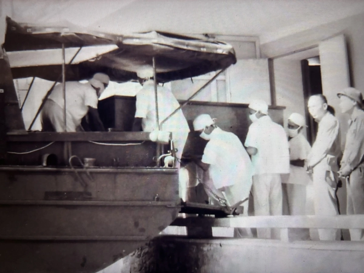 Triển lãm ảnh quý hé mở bí mật bảo vệ thi hài Chủ tịch Hồ Chí Minh hình ảnh quý về quá trình xây dựng lăng chủ tịch hồ chí minh hình ảnh 8