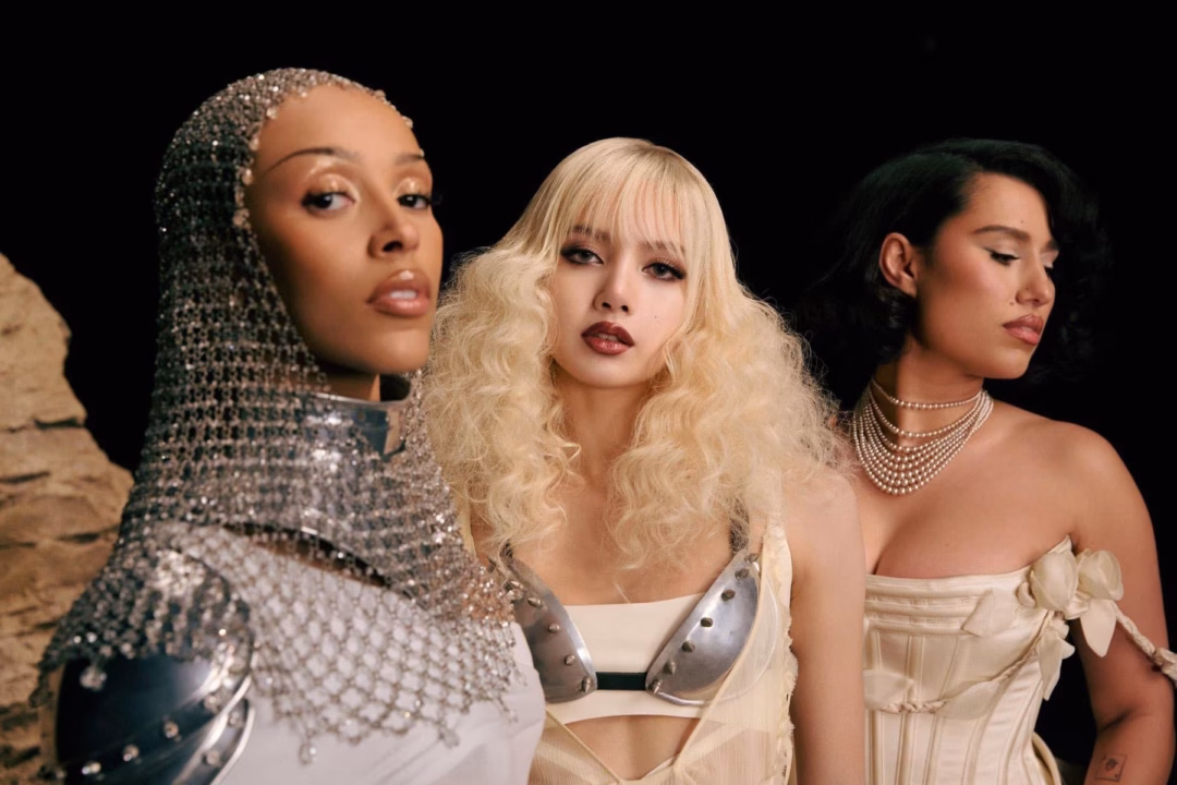 Lisa BlackPink biểu diễn tại Oscar 2025 Lisa BlackPink biểu diễn tại Oscar 2025