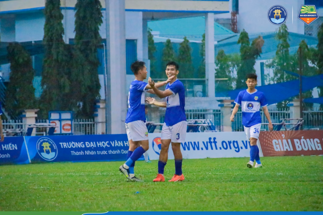 CLB ĐH Văn Hiến: Từ thể thao sinh viên đến kỷ lục sân chơi chuyên nghiệp- Ảnh4. CLB ĐH Văn Hiến: Từ thể thao sinh viên đến kỷ lục sân chơi chuyên nghiệp- Ảnh4.