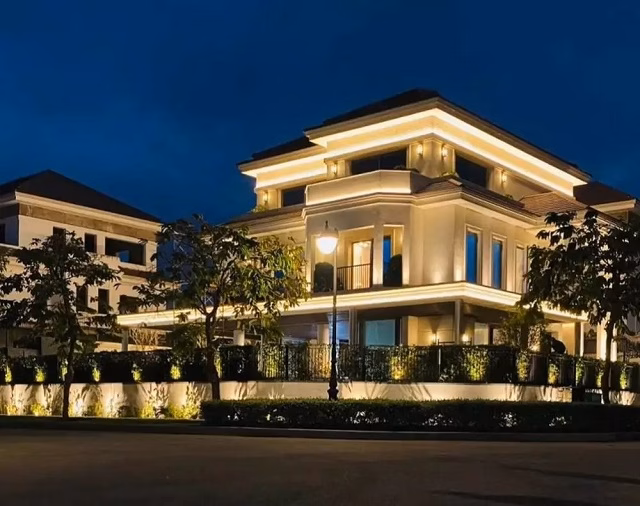 Căn biệt thự của doanh nhân Đức Huy sau 2 năm xây dựng Căn biệt thự của doanh nhân Đức Huy sau 2 năm xây dựng