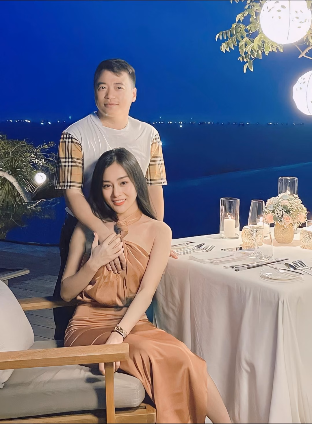 Sau khi kết hôn, Shark Bình được khen trẻ trung Sau khi kết hôn, Shark Bình được khen trẻ trung