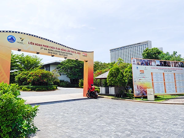 Quần thể du lịch quốc tế Furama - Ariyana Đà Nẵng đã sẵn sàng cho DANAFF III Quần thể du lịch quốc tế Furama - Ariyana Đà Nẵng đã sẵn sàng cho DANAFF III.
