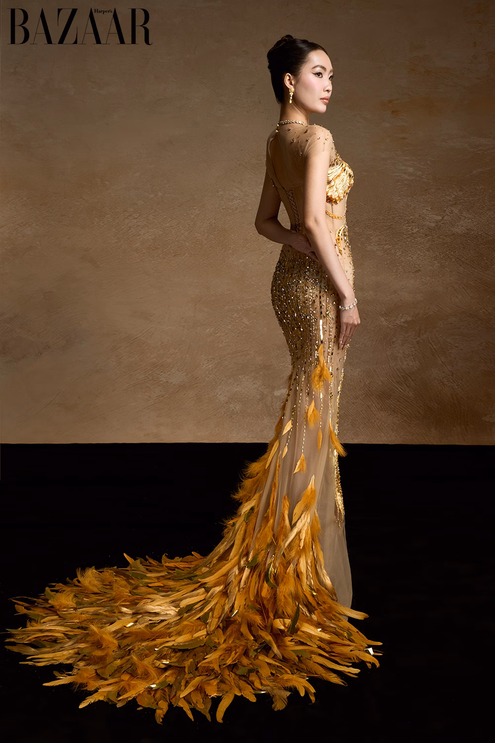 Sinh viên thiết kế thời trang tái hiện đám cưới thập niên 1990 trong bộ sưu tập tốt nghiệp