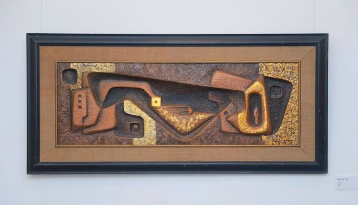 Đi&ecirc;u khắc đồng H&agrave; Nội của Mai Thu V&acirc;n