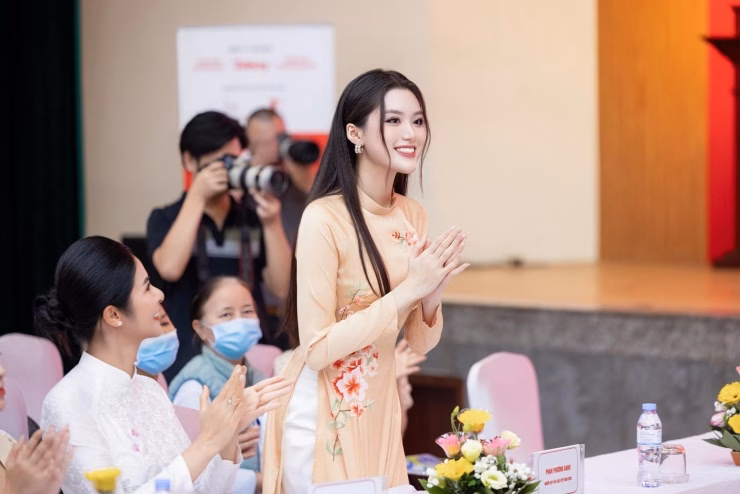 Top 50 th&iacute; sinh Miss World Vietnam 2025 chuẩn bị thi c&aacute;c phần phụ