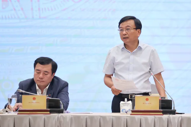 Thứ trưởng Bộ Xây dựng Thứ trưởng Bộ Xây dựng Nguyễn Danh Huy