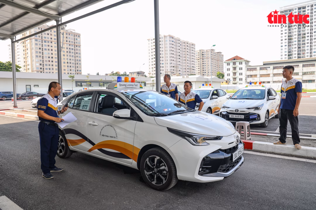 Hà Nội tăng cường sát hạch cấp giấy phép lái xe, yêu cầu hoàn thành trước 30/7 Chú thích ảnh