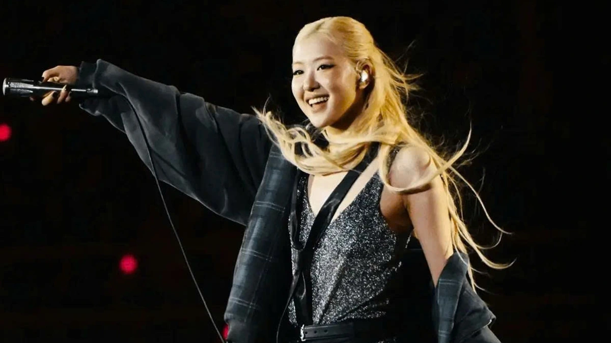 rosé blackpink bị quấy rối khiến người hâm mộ phẫn nộ hình ảnh 1