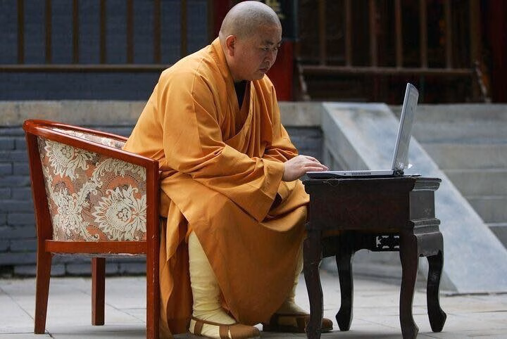 Câu thoại của Cưu Ma Trí trong Thiên Long Bát Bộ 1997 "Thiếu Lâm Tự lén giấu nữ sắc" hot trở lại.