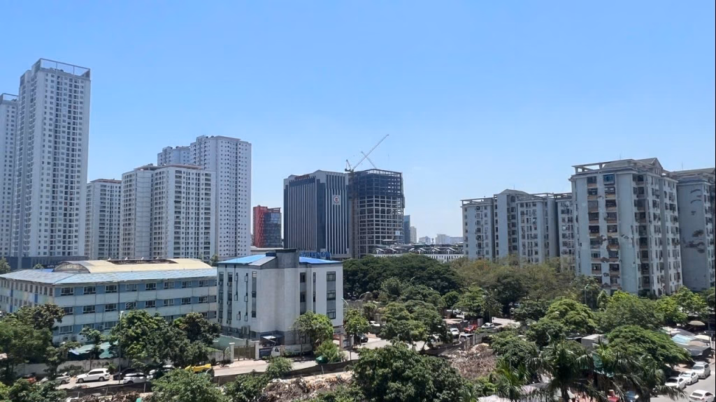 Kiểm soát dòng tiền rẻ chảy vào bất động sản