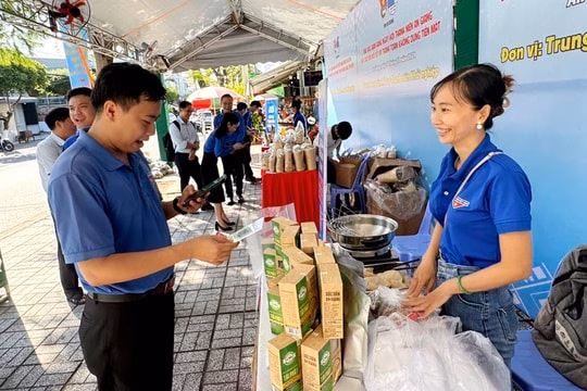 Phó Vụ trưởng Vụ Chính sách tiền tệ được bổ nhiệm Ngân hàng Khu vực 15: Thúc đẩy thanh toán không dùng tiền mặt trên địa bàn