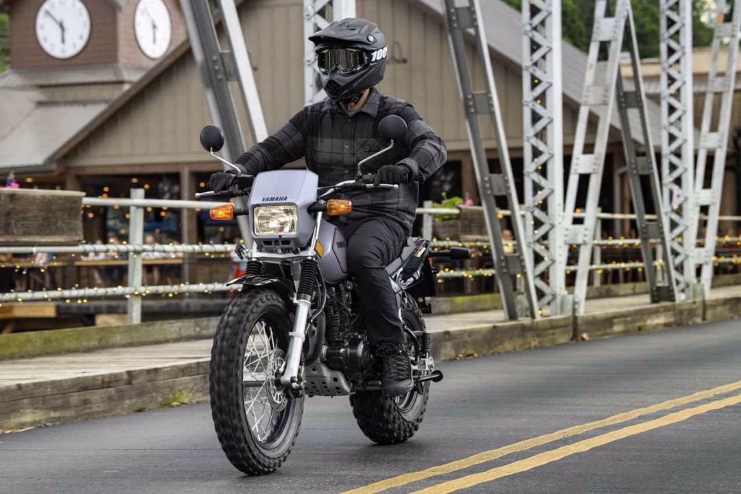Đây là mẫu xe máy 38 năm không thay đổi nhưng không bao giờ lỗi mốt của nhà Yamaha!- Ảnh 10.