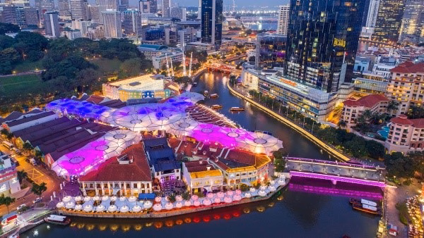 Clarke Quay – Trái tim của Singapore về đêm