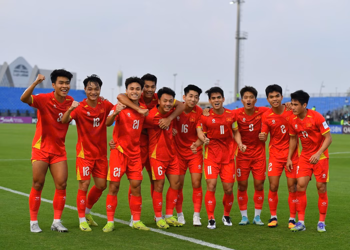 U23 Việt Nam ăn mừng chiến thắng 2-1 trước Kyrgyzstan