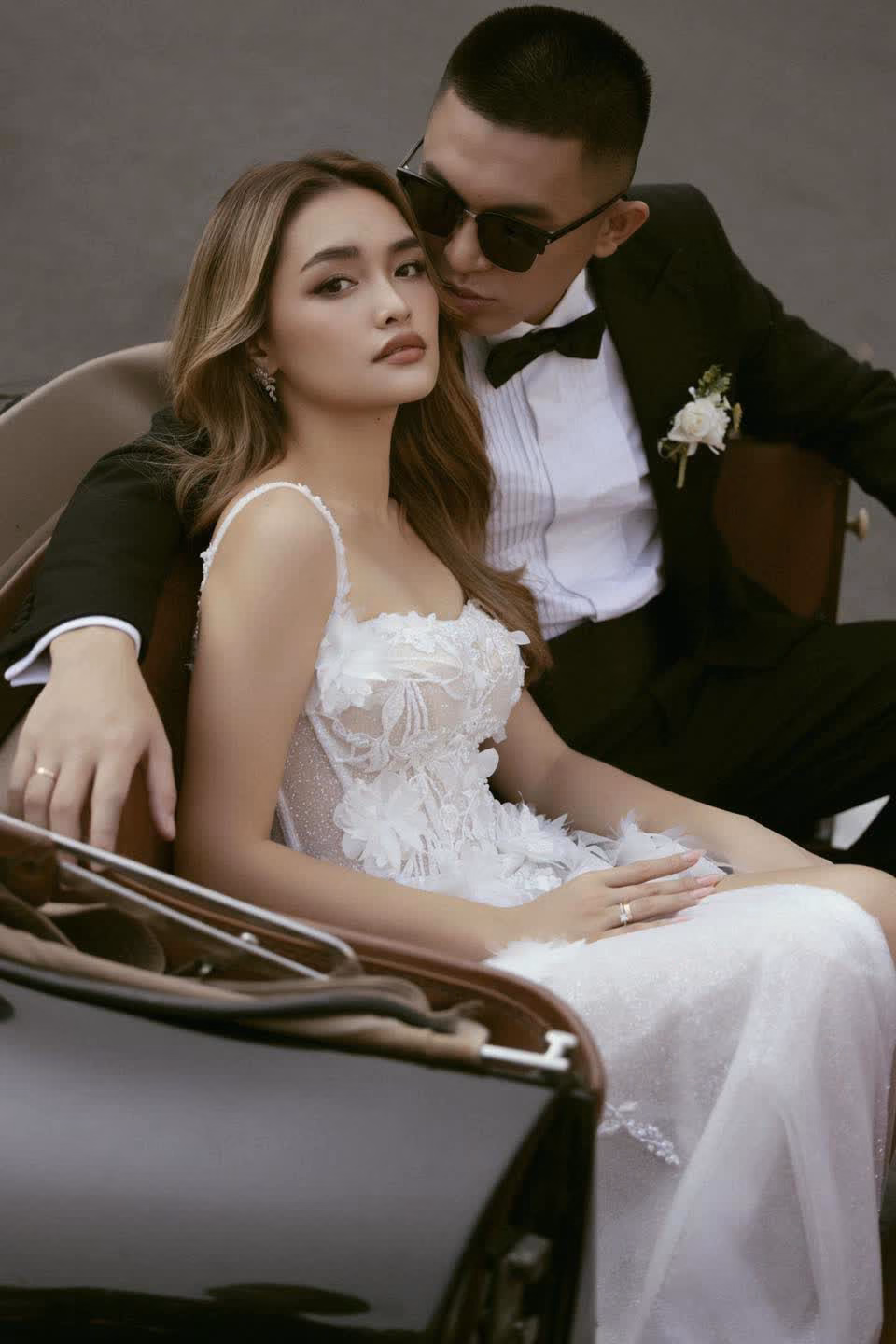 Cặp đôi triệu phú TikTok: Tự tạo thành công và hạnh phúc Bị cả gia đình lẫn chồng "lừa" giấu gia thế, rich kid tự biến mình thành "nữ chính tổng tài" khiến ai cũng ngưỡng mộ- Ảnh 4.