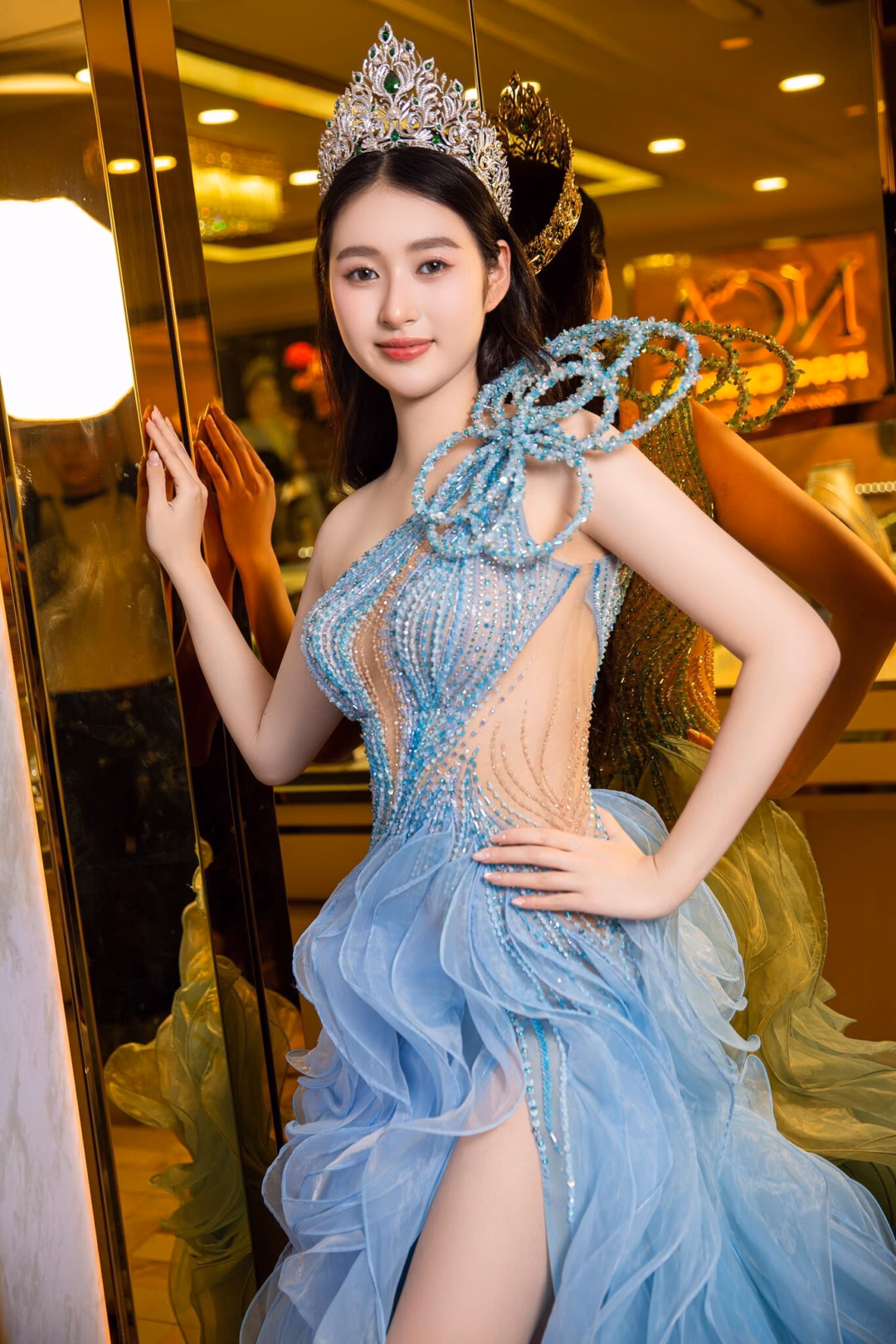 Hoa hậu Ngô Thị Trâm Anh: Hành trình vượt tranh cãi và định hình vương miện Miss Earth Vietnam 2025 Cô từng đoạt giải Hoa khôi THPT và Hoa khôi Sinh viên thanh lịch toàn quốc trước khi đăng quang Miss Earth Vietnam 2025. Ảnh: FBNV