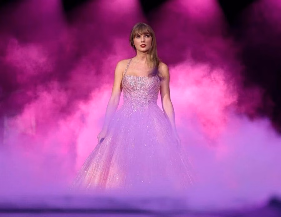 Tượng sáp Taylor Swift xuất hiện tại 13 địa điểm Madame Tussauds trên thế giới và những tin tức nóng hôm nay