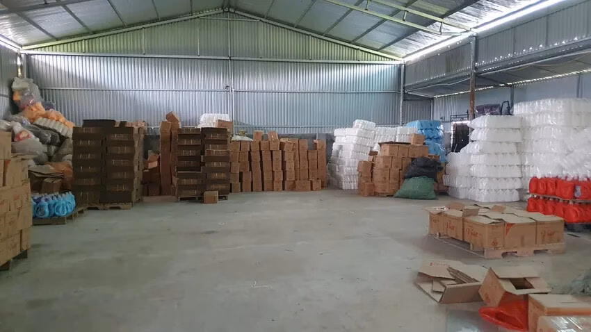 Công ty Hưng Yên bị phạt 180 triệu vì bán nước giặt, rửa chén giả mạo thương hiệu nổi tiếng