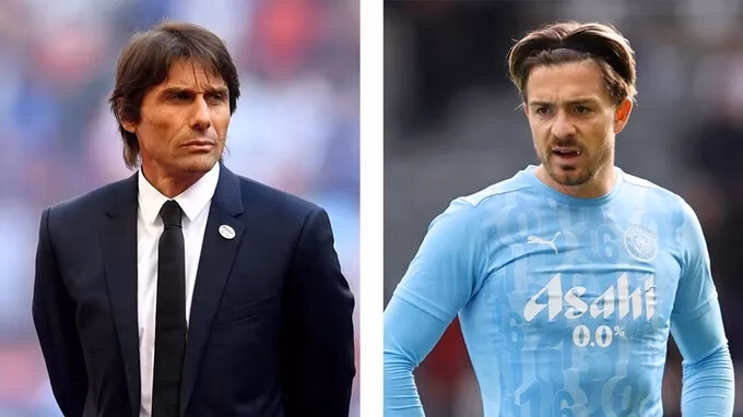 Napoli đưa Sterling và Grealish vào tầm săn lùng