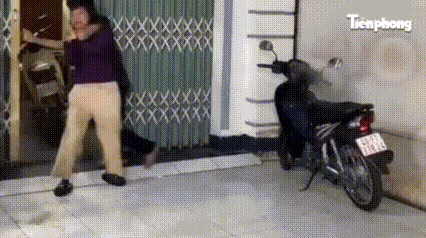 Ngáo đá kề dao uy hùm, đối tượng được thả  tìm cách xin lỗi thấy cay vợ về phía lấy  muốn tìm cách chủ động.