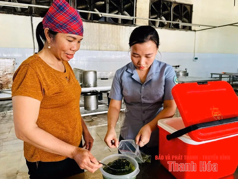 Thanh Hóa tăng cường kiểm tra an toàn thực phẩm tại bếp ăn tập thể