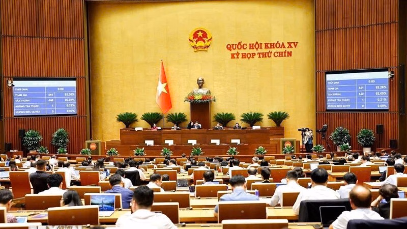 Từ năm học 2025-2026, tất cả học sinh cả nước được miễn học phí