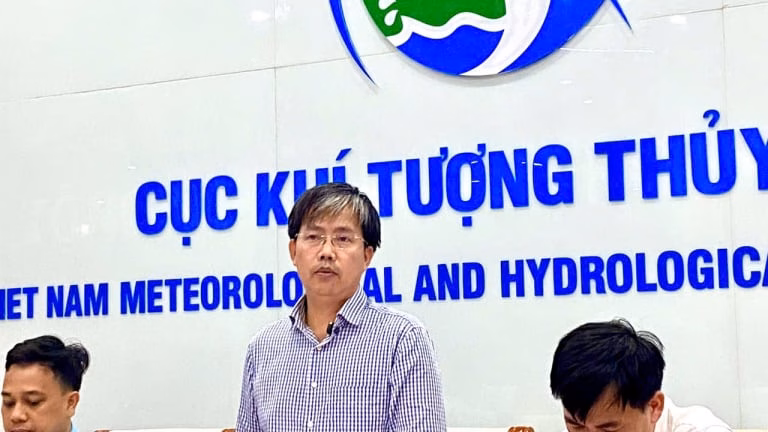 Tin bão mới nhất: Chuyên gia nhận định thời điểm bão số 3 đổ bộ miền Bắc, 74 xã ở Thanh Hóa, Nghệ An khuyến cáo sạt lở