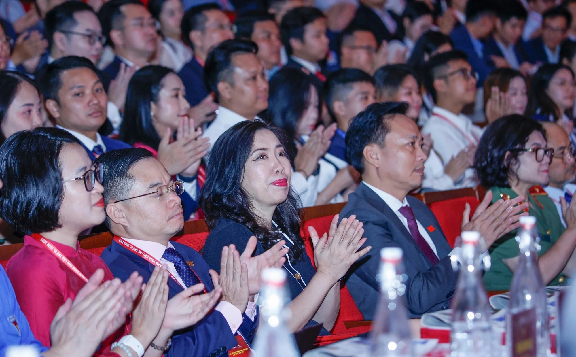 Vai trò của trí thức trẻ trong sự phát triển của đất nước Các đại biểu tham dự lễ khai mạc